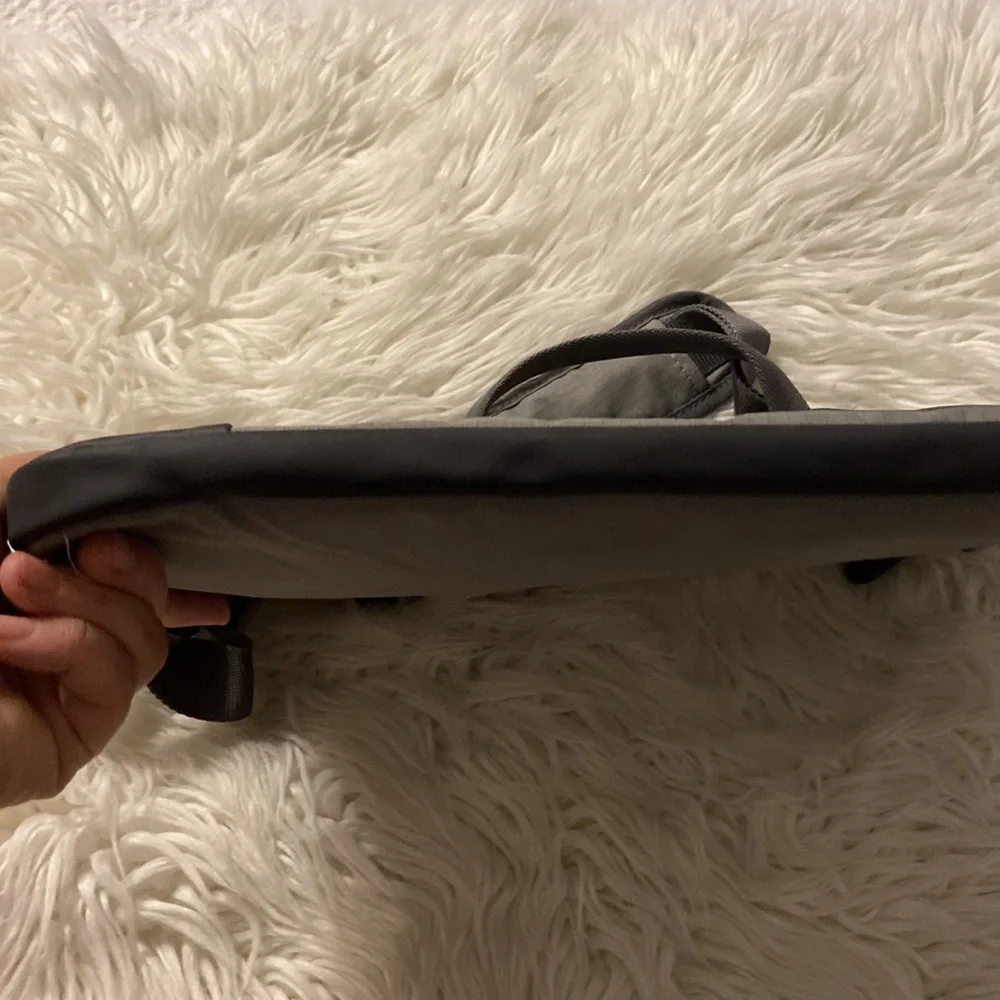 TARGUS Laptop Bag BNWOT long 14” and high 10”